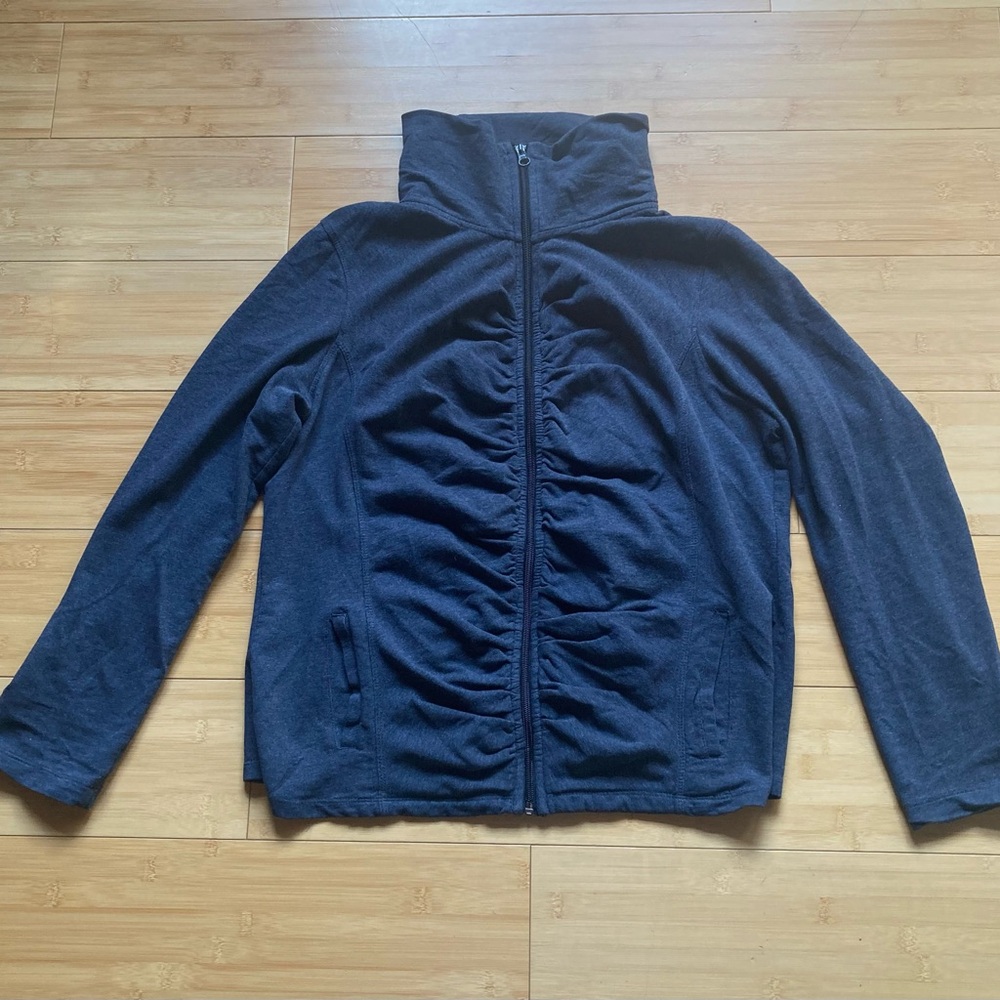 Calvin Klein sweatshirt with long sleeves